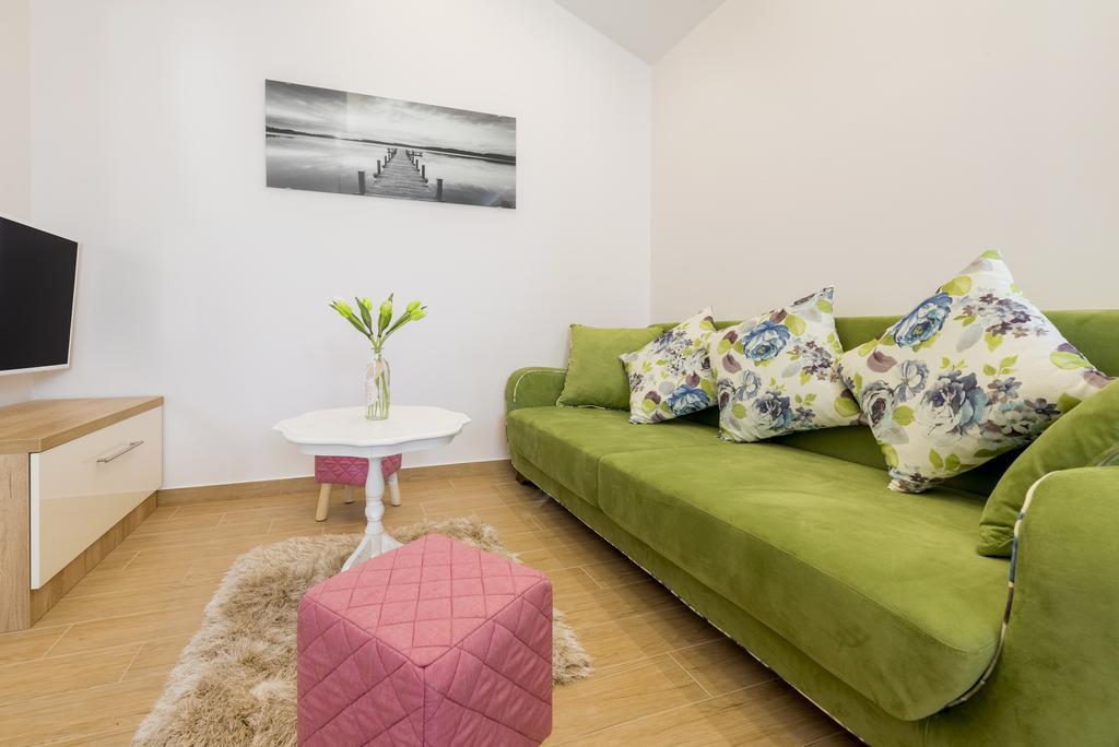 Apartment Libero Podstrana Luaran gambar